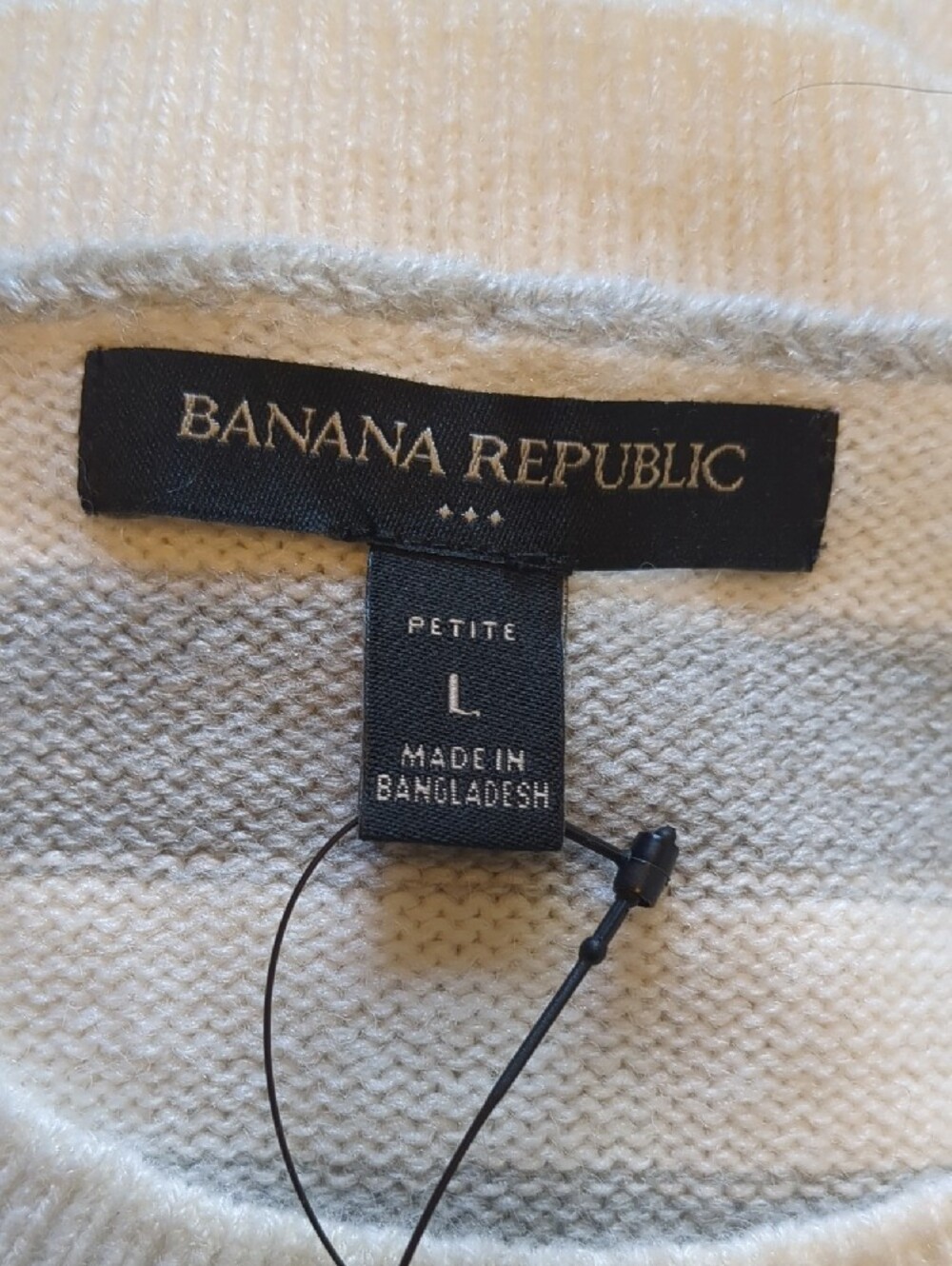 Banana Republic Striped Crewneck Sweater in Cream and Light Gray - Picture 4 of 9